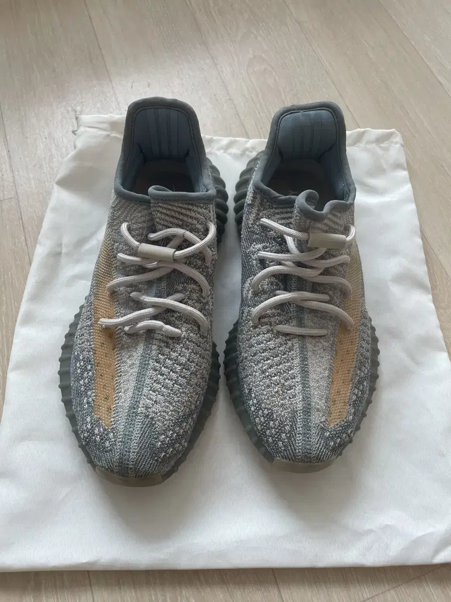 이지 yeezy 부스트 350 V2 이즈라필 스니커즈 급처